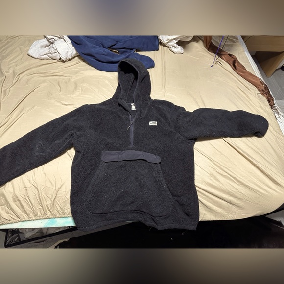 The Northface Campshire Pullover Hoodie